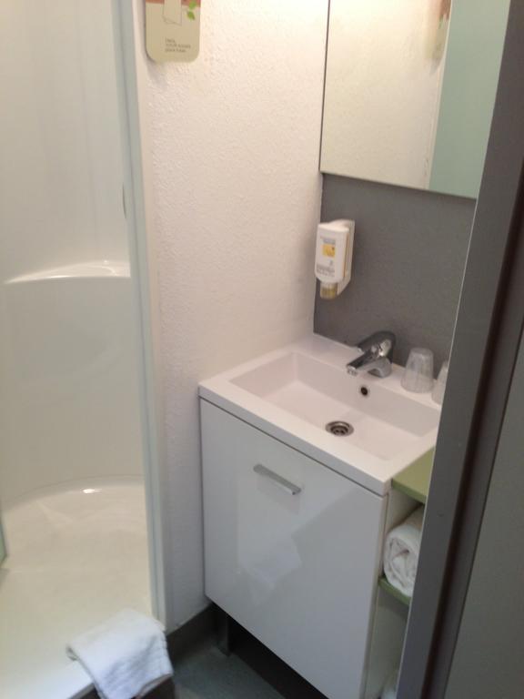 Ibis Budget Cannes Centre Ville Rum bild