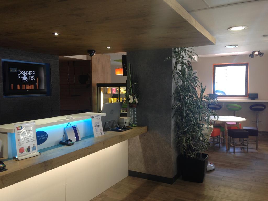 Ibis Budget Cannes Centre Ville Exteriör bild