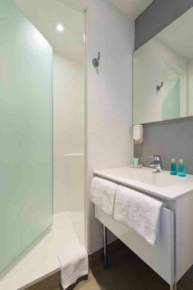 Ibis Budget Cannes Centre Ville Exteriör bild